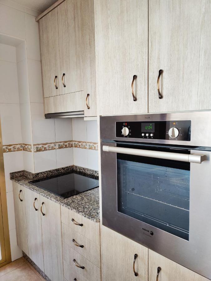 Gerona Sea View Apartments Бенидорм Экстерьер фото