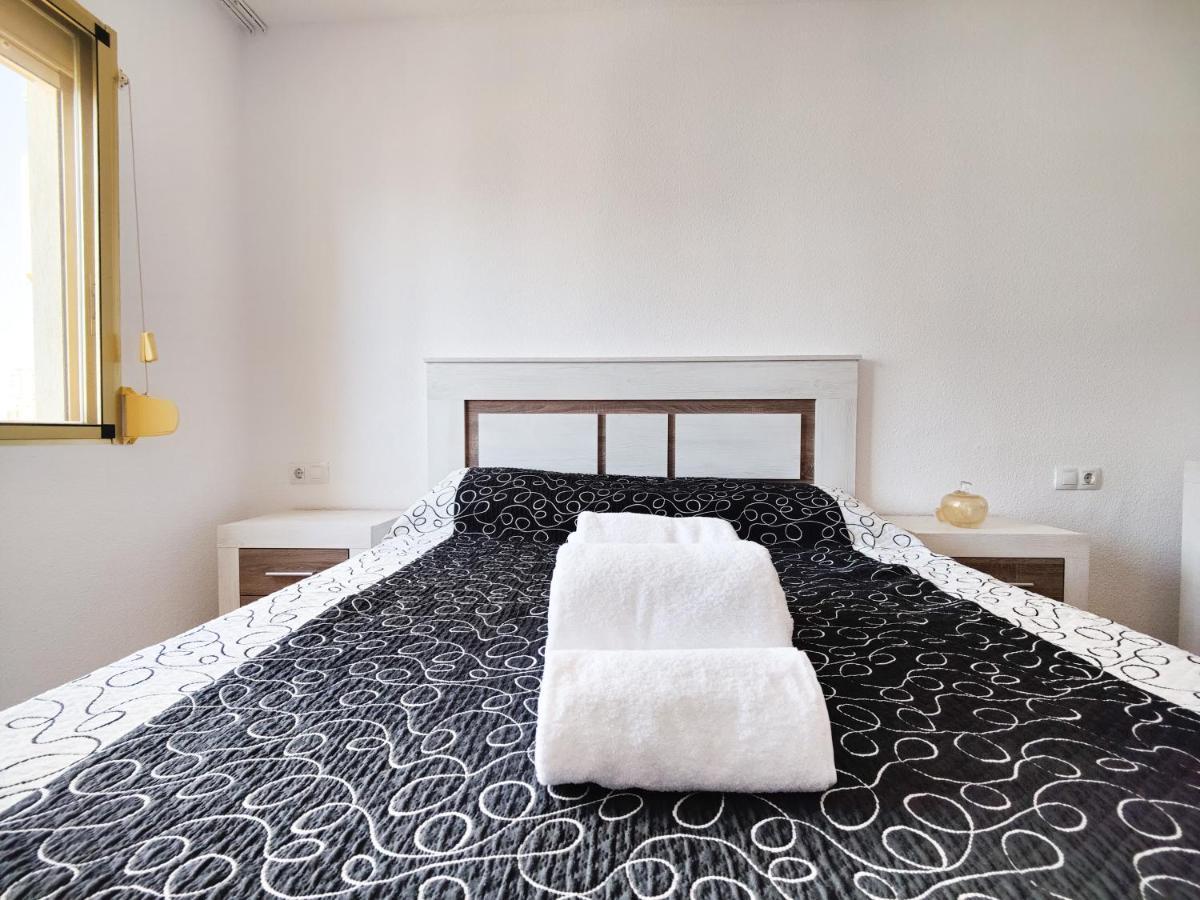 Gerona Sea View Apartments Бенидорм Экстерьер фото